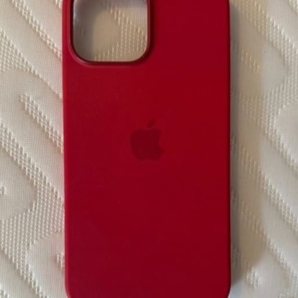 Apple Silicone Case / iPhone 13 Pro / Product Red